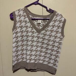 Houndstooth Women's Sweater Vest Jessica Simpson